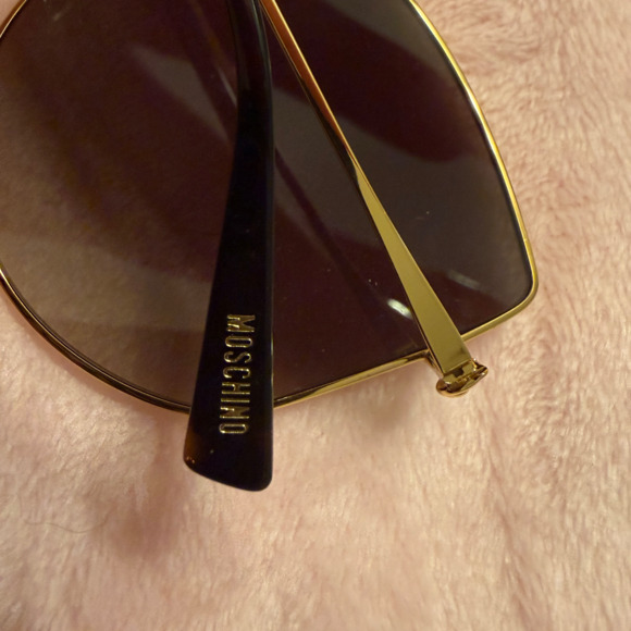 Moschino Sunglasses - Picture 3 of 6